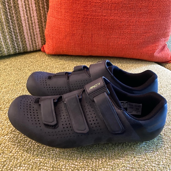 Men’s Shimano Cycle Shoes 🚴‍♂️ - Picture 2 of 5